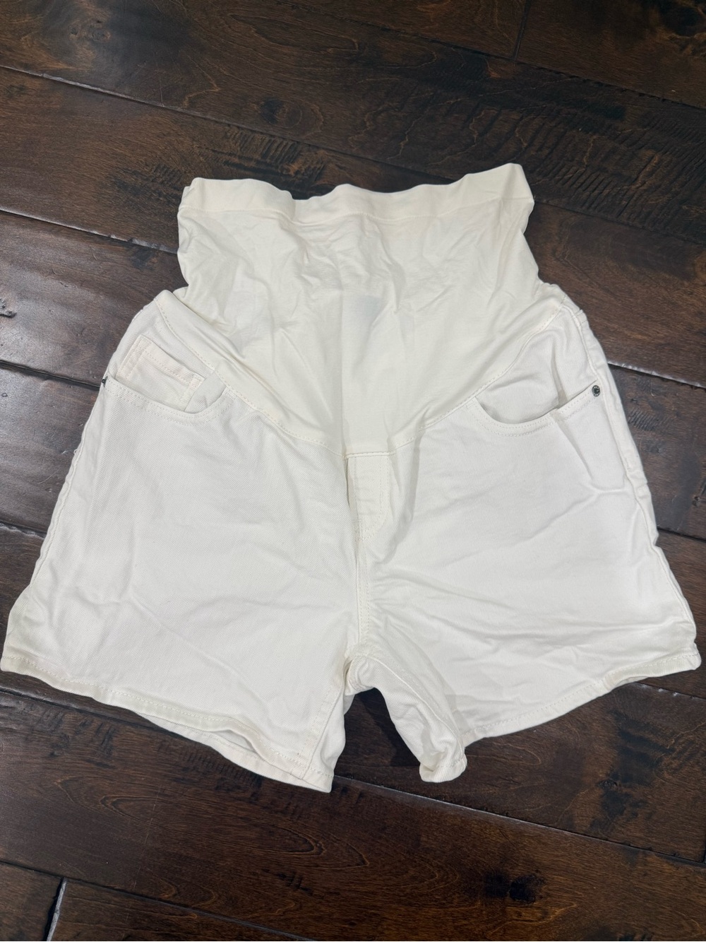 Old Navy Cream Maternity Jean Shorts